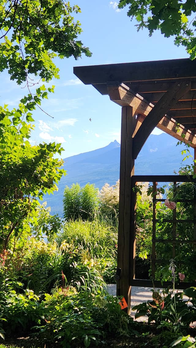 Nakusp Garden Overlook - Image 1