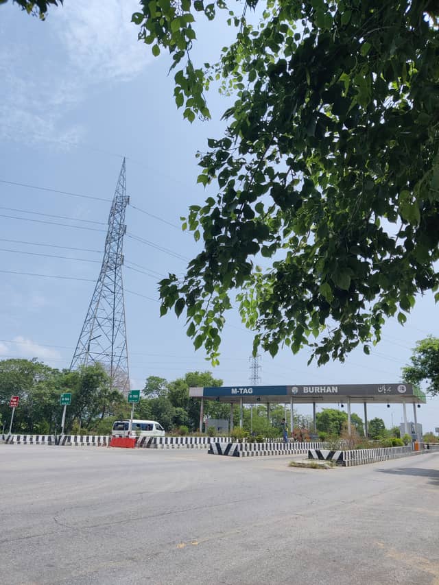 Burhan Interchange Toll Plaza - Image 1