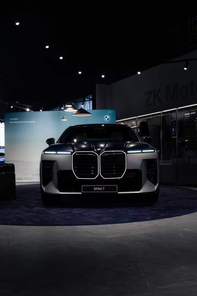 ZK Motors BMW Showroom - Image 1