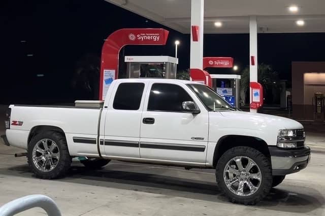 Exxon Station Night Automotive Spot - Image 1