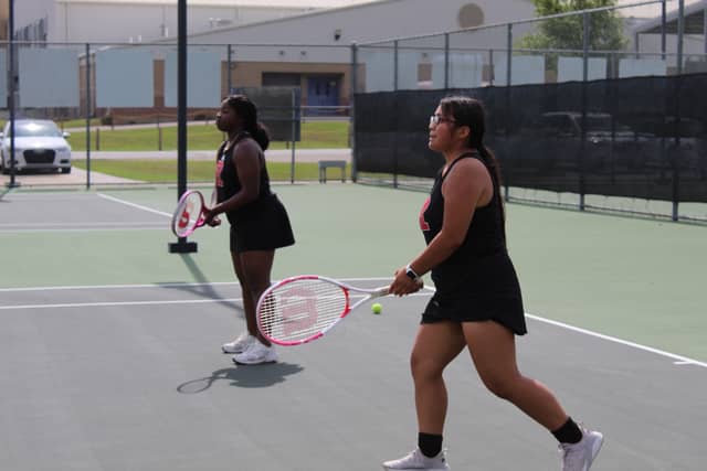 Rusk High School Tennis Courts - Image 1
