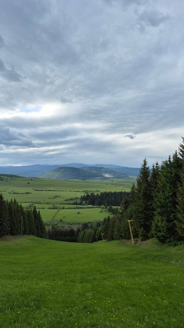 Toplița Valley Overlook - Image 1