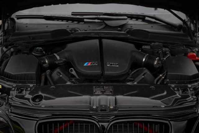 BMW M5 V10 Engine Detail - Image 1