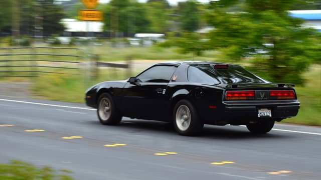 Corona Road Automotive Spot - Image 1