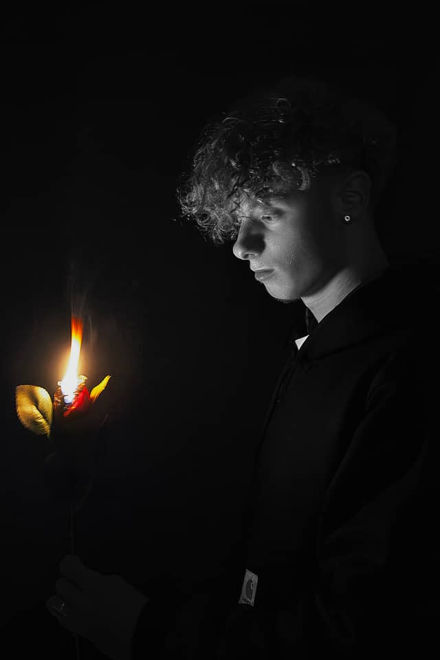 Velen Creative Portrait Studio - Image 1