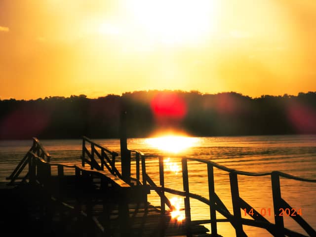 Una River Waterfront - Image 1