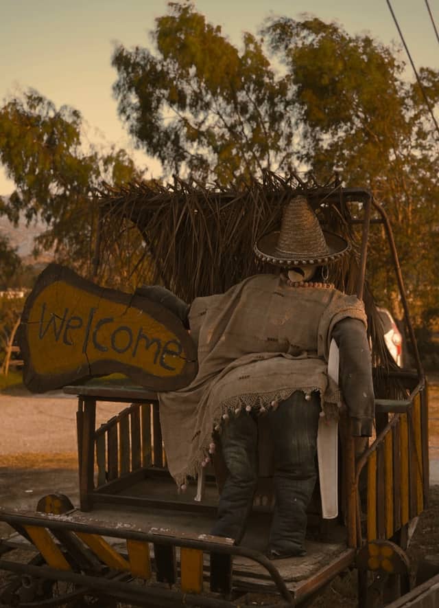 Tigaki Roadside Welcome Display - Image 1