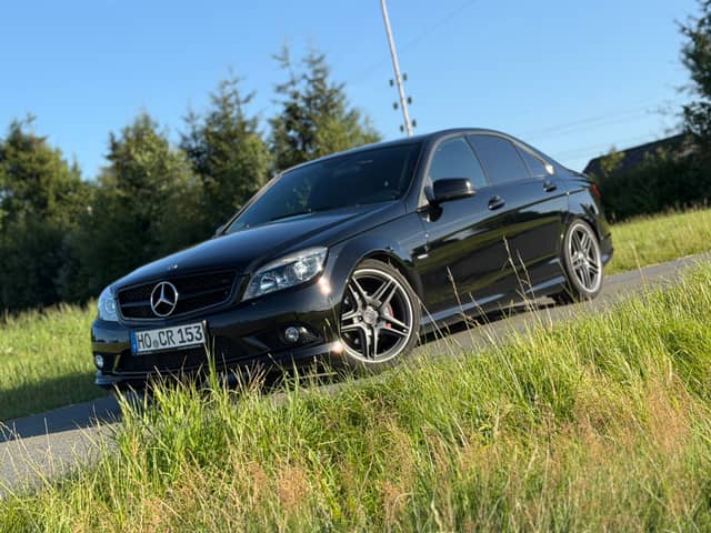 Rural Roadside in Weißdorf - Image 1