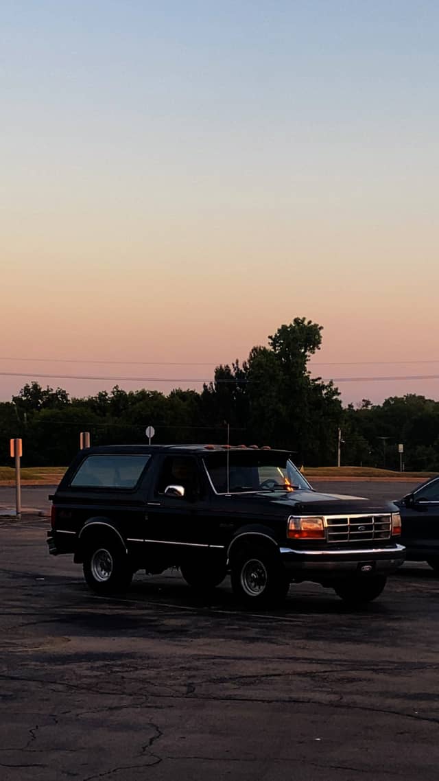 Price Road Sunset Overlook - Image 1