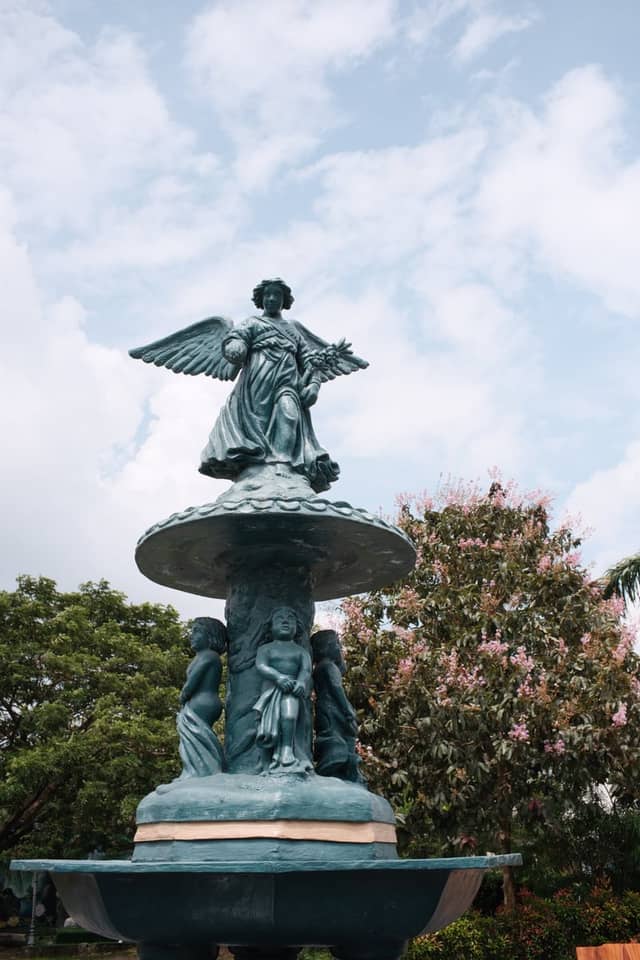 Angel Fountain at Suntrust Verona - Image 1