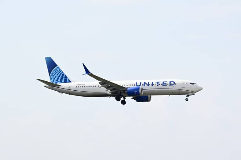 IKEA Elizabeth Plane Spotting - Image 1