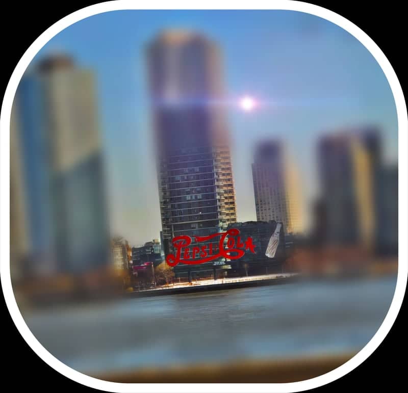 Pepsi-Cola Sign at Gantry Plaza State Park - Image 1