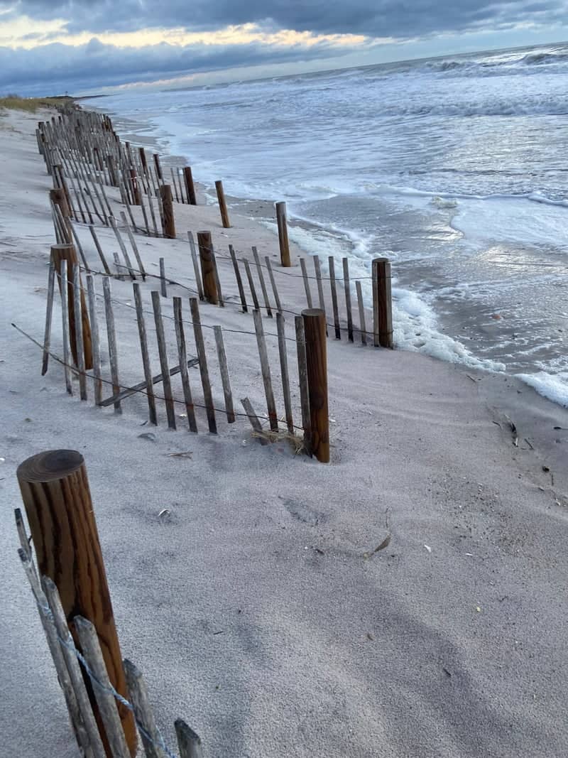 North Topsail Beach Sand Fences - Image 2