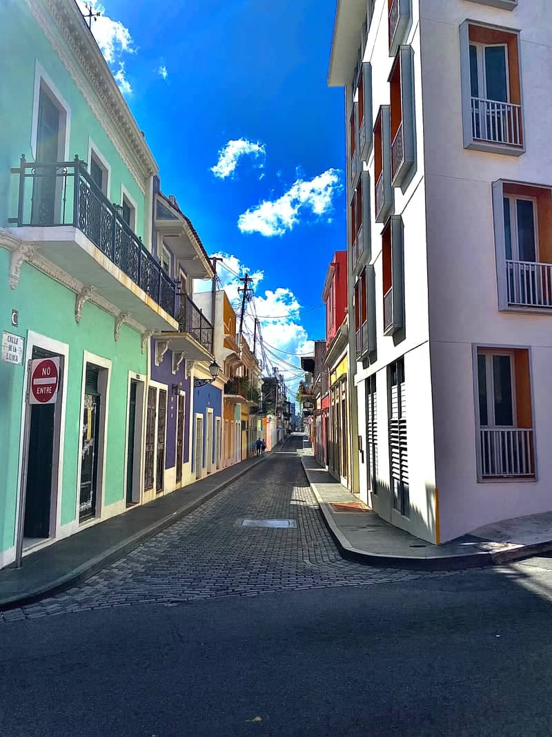 Calle de la Luna, Old San Juan - Image 1