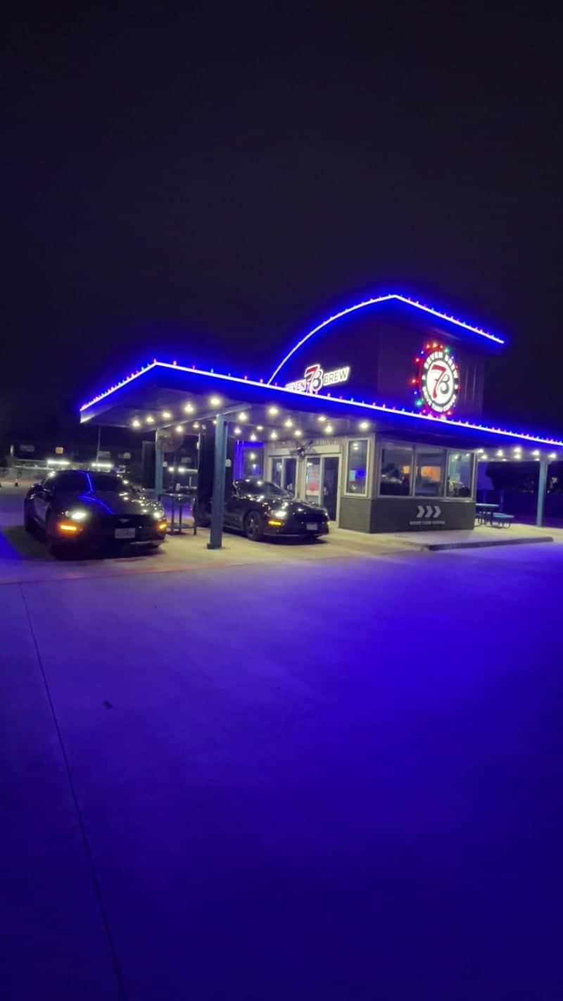 7 Brew Coffee Edinburg - Image 1