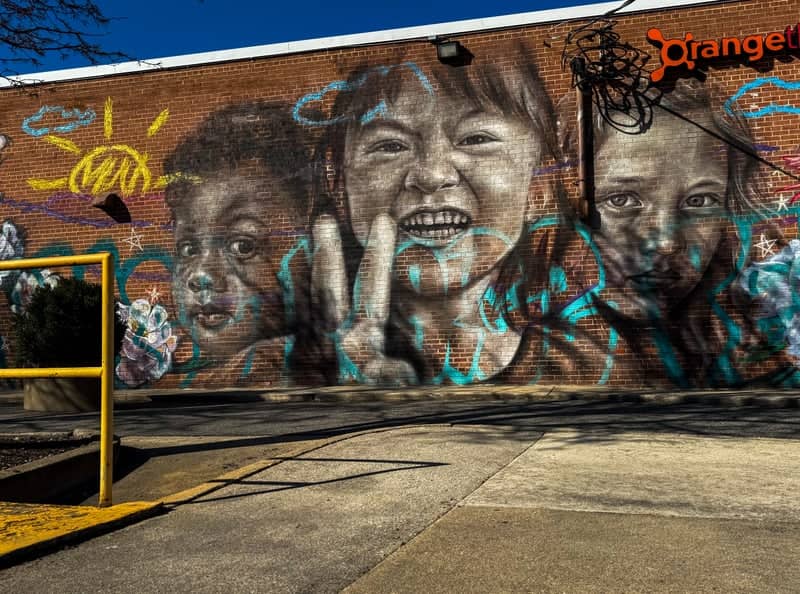 Bradlee Shopping Center Mural - Image 1