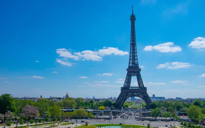 Trocadéro Overlook - Image 1