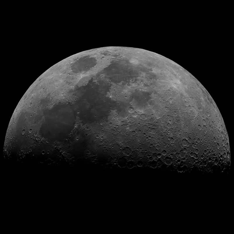 Plumergat Night Sky View - Image 1