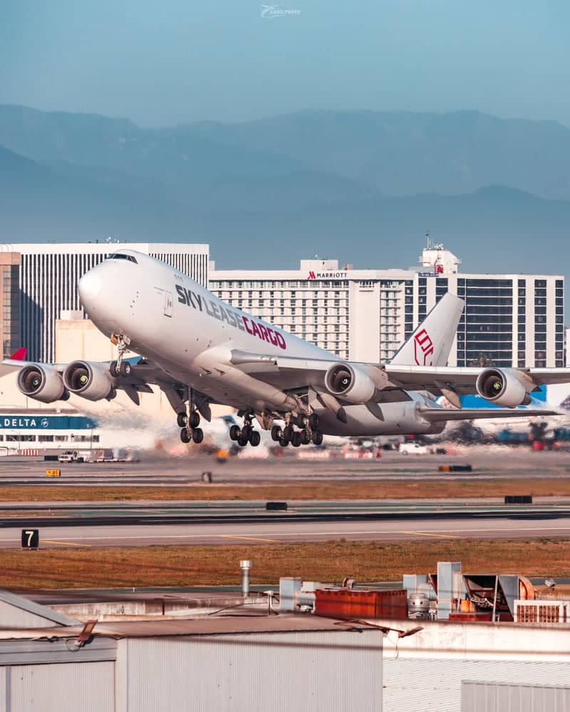 LAX South Runway Overlook - Image 1