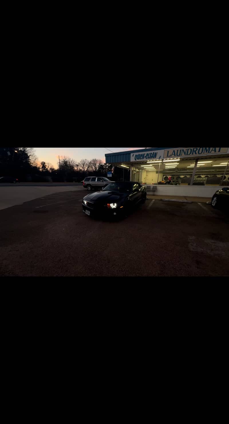 Quick-Clean Laundromat - Image 1