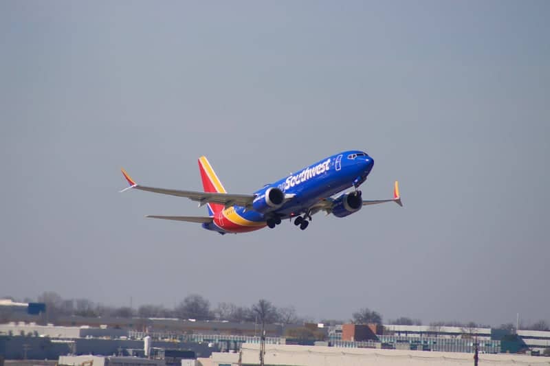 St. Louis Lambert International Airport Planespotting - Image 1