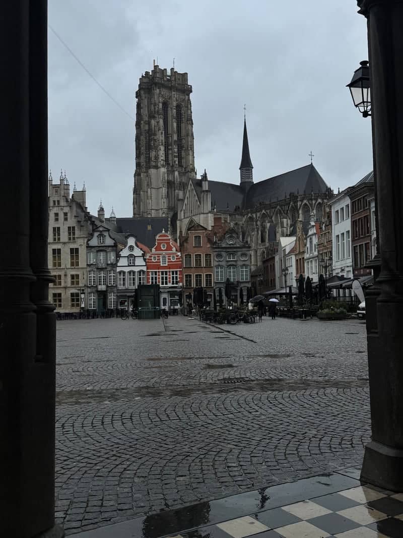 Grote Markt Mechelen - Image 1
