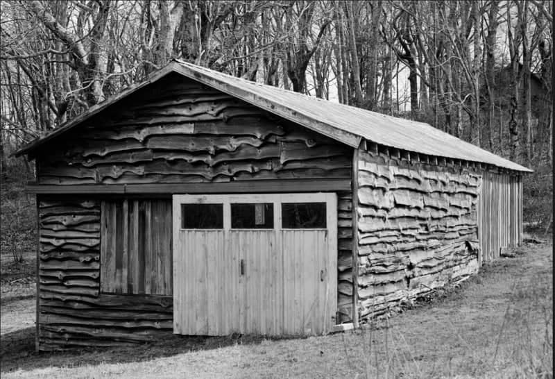 Rustic Appalachian Barn near Banner Elk - Image 1