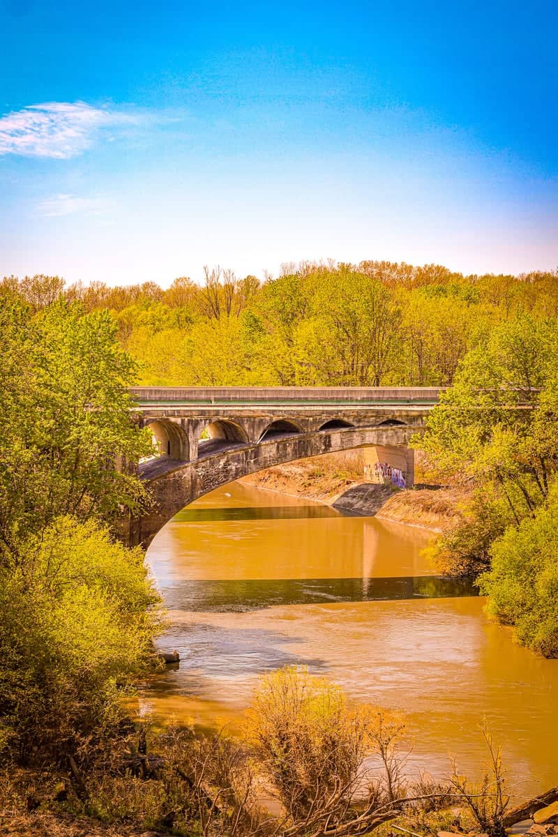 Big Muddy River Arch Bridge - Image 1