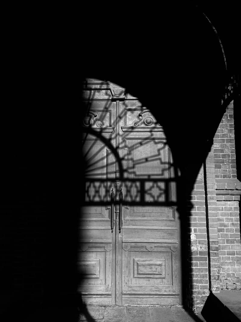 Historic Post Office Archway - Image 1