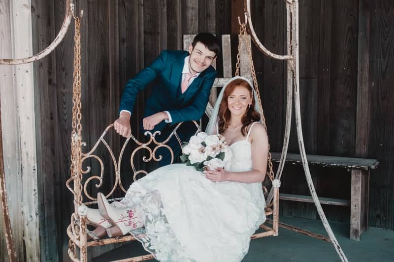 Rustic Barn Swing at Appleton City - Image 1