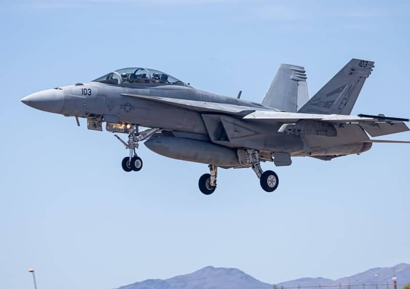Scottsdale Airport Runway 3 Approach - Image 1
