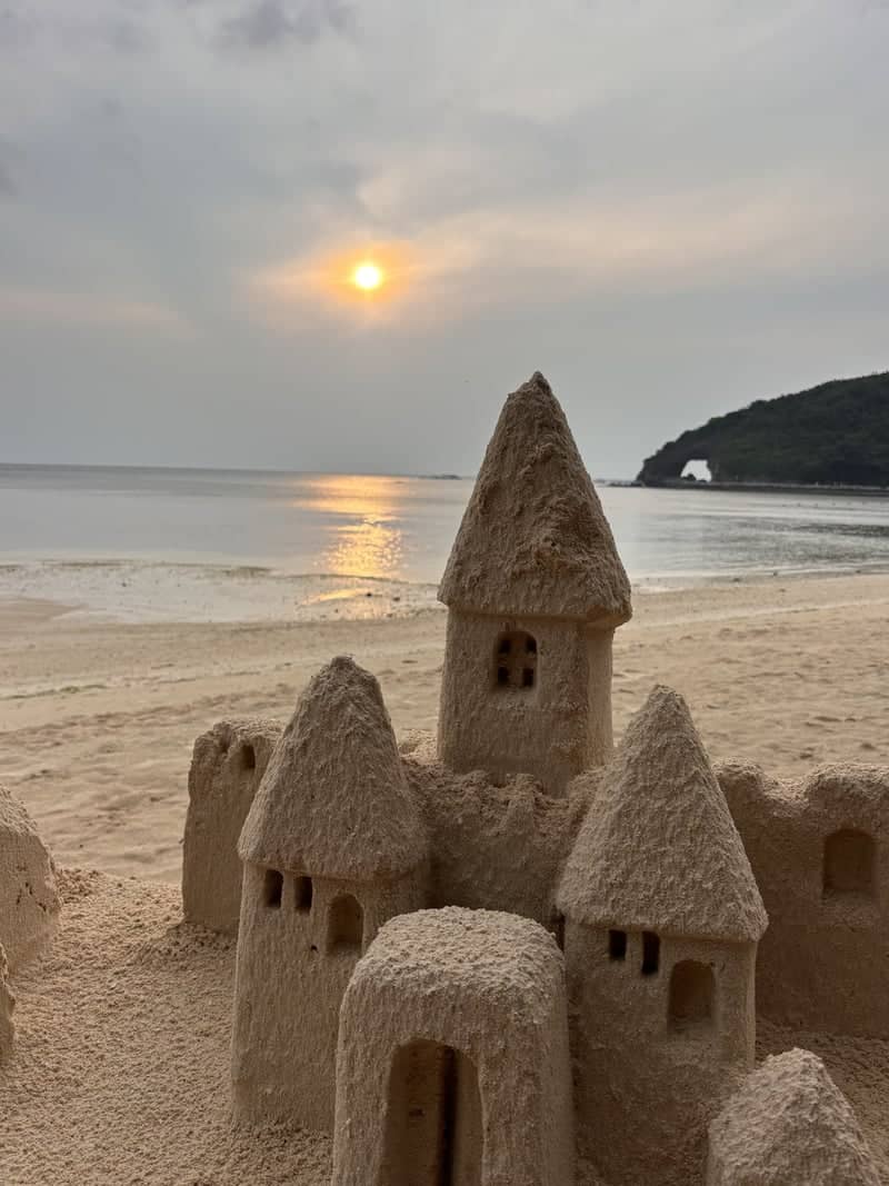 Boracay Keyhole - Image 1
