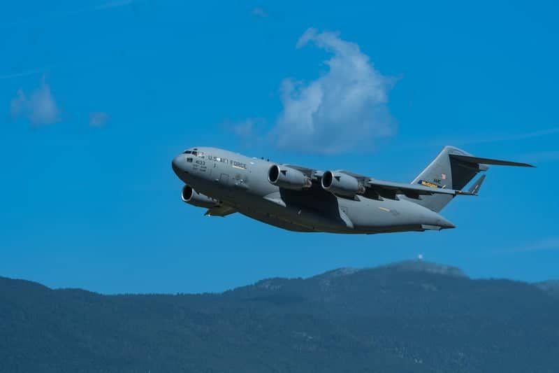 Geneva Airport Plane Spotting - Image 1