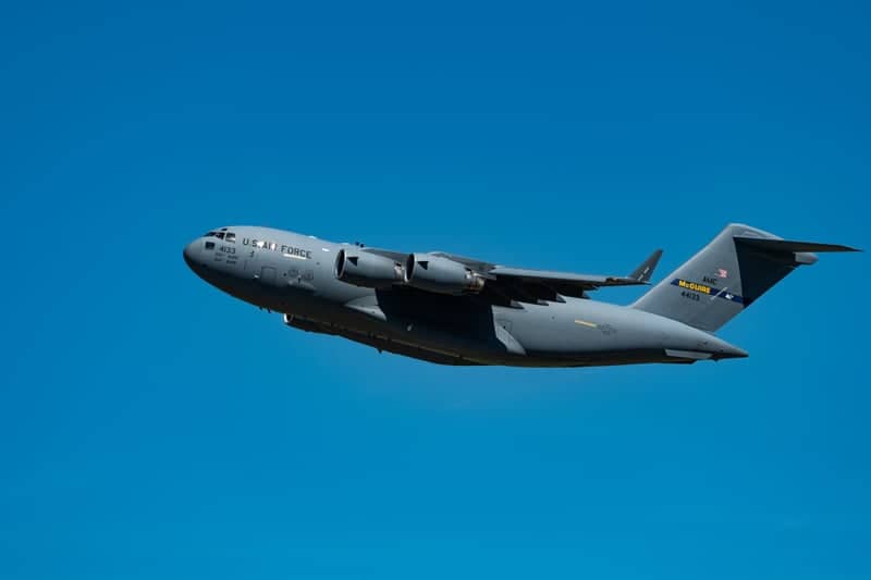 Geneva Airport Plane Spotting - Image 1