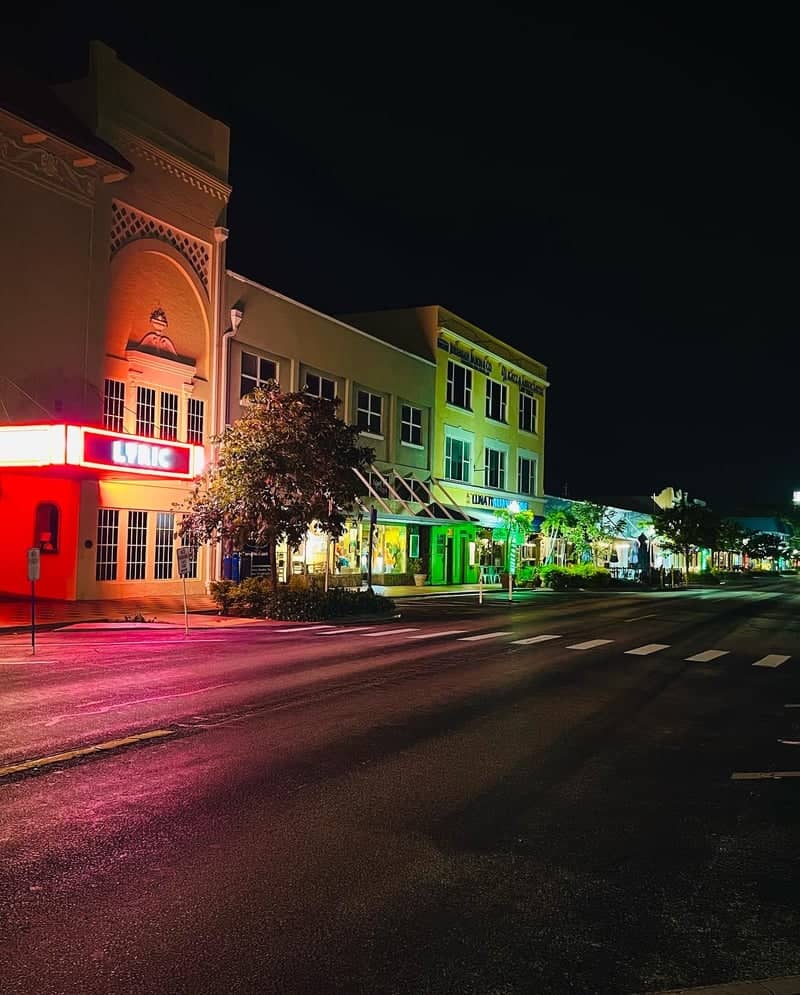 The Lyric Theatre, Downtown Stuart - Image 1