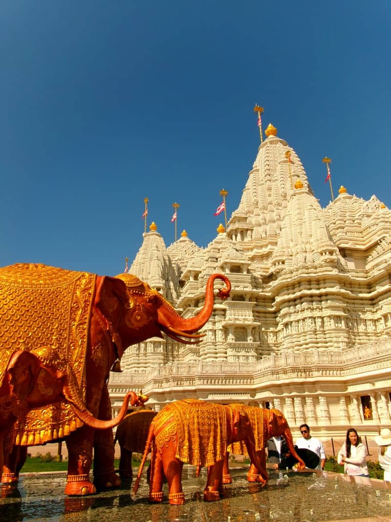 BAPS Shri Swaminarayan Mandir - Image 1