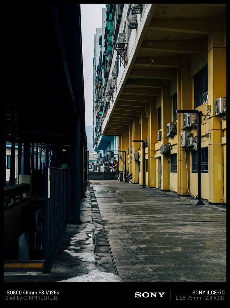 Sewoon Plaza Pedestrian Walkway - Image 4
