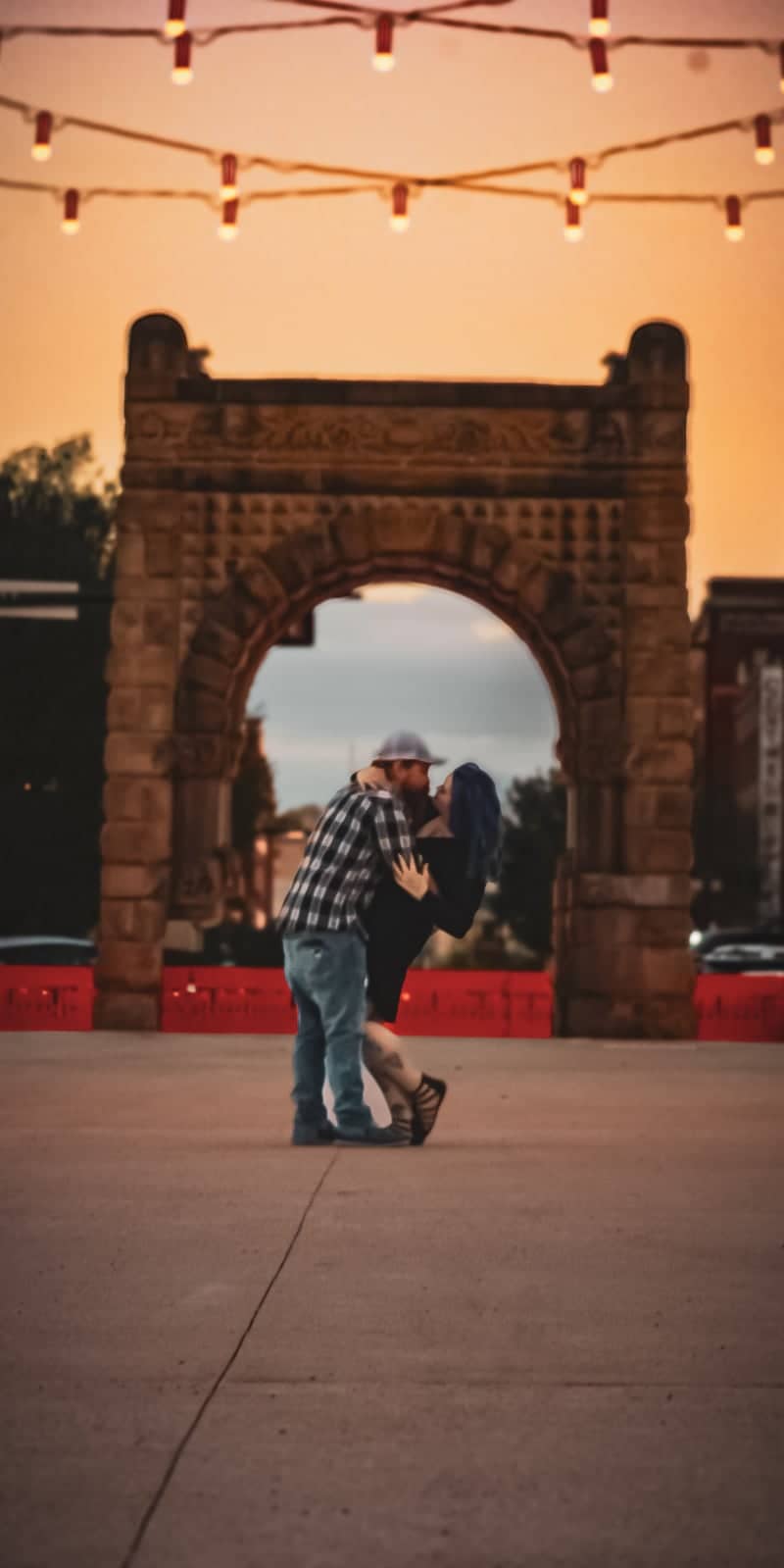 Lewis & Clark Landing Arch - Image 1