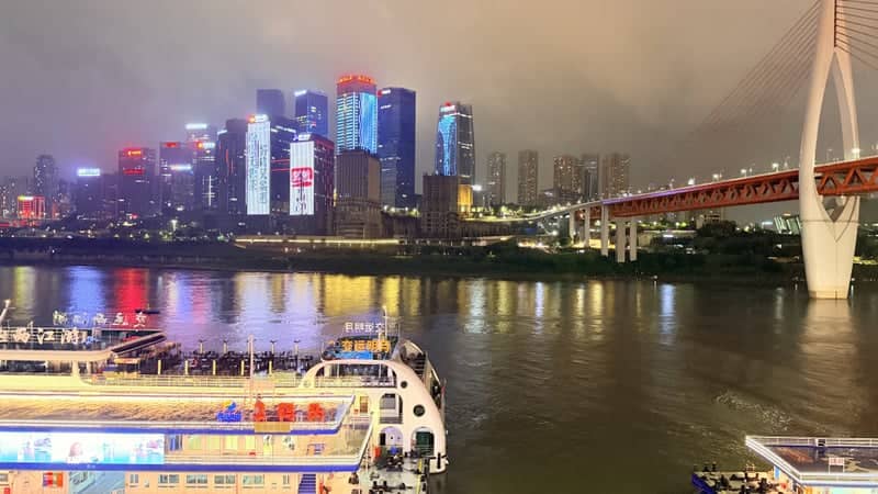 Qiansimen Bridge and Jiangbeizui Skyline - Image 1