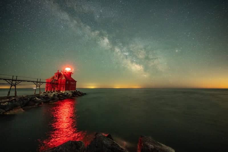 Sturgeon Bay Canal North Pierhead Light - Image 1