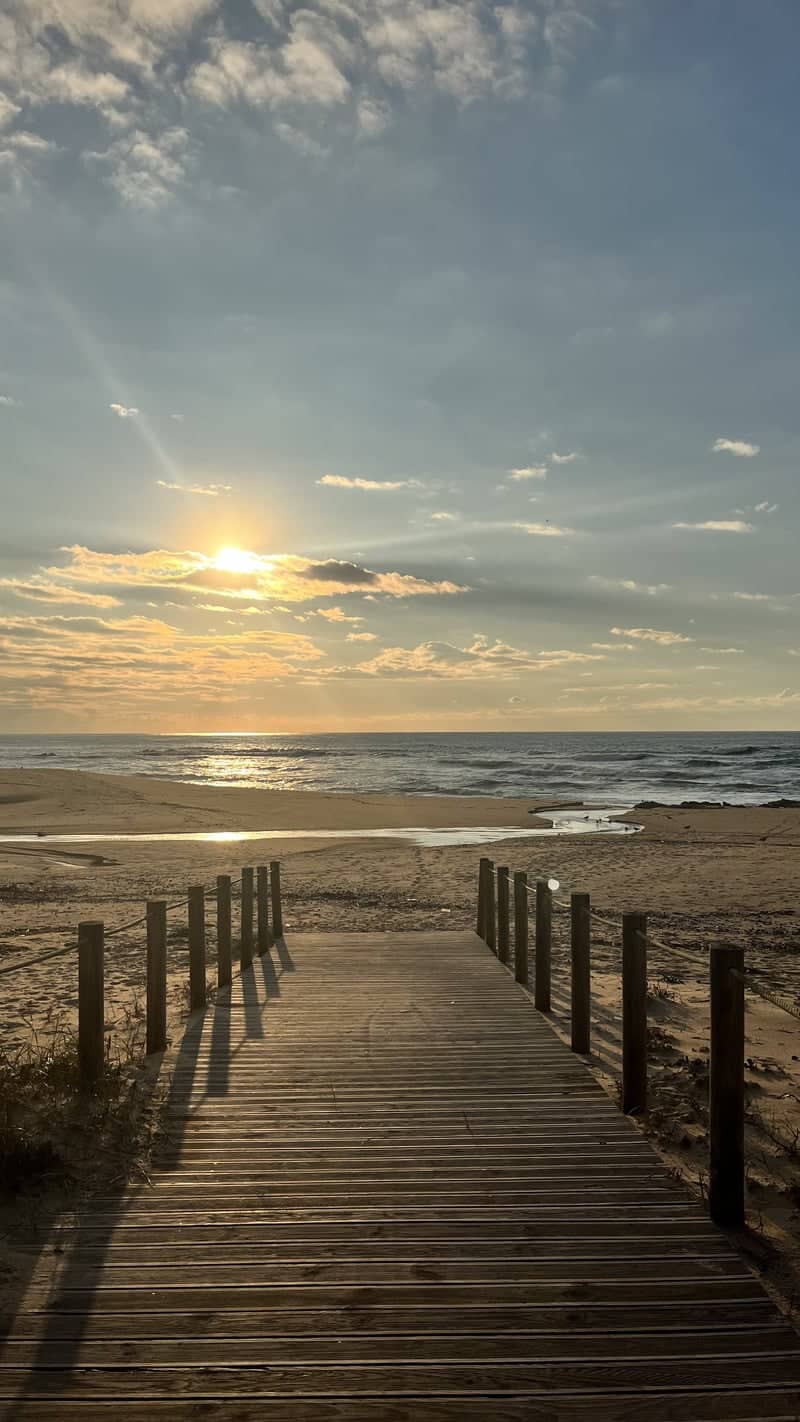 Praia do Cabo do Mundo Boardwalk - Image 1