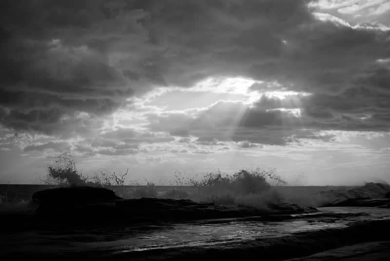 Playa Gigante Rocky Shore - Image 1