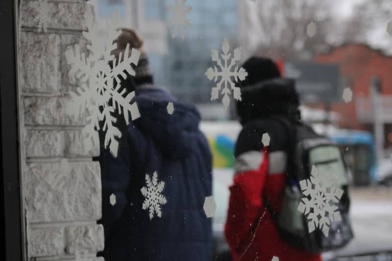 Boulevard Décarie Street Scene - Image 1
