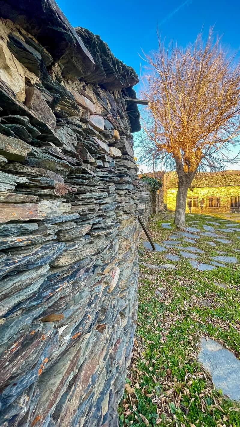 Campillo de Ranas Slate Village - Image 1