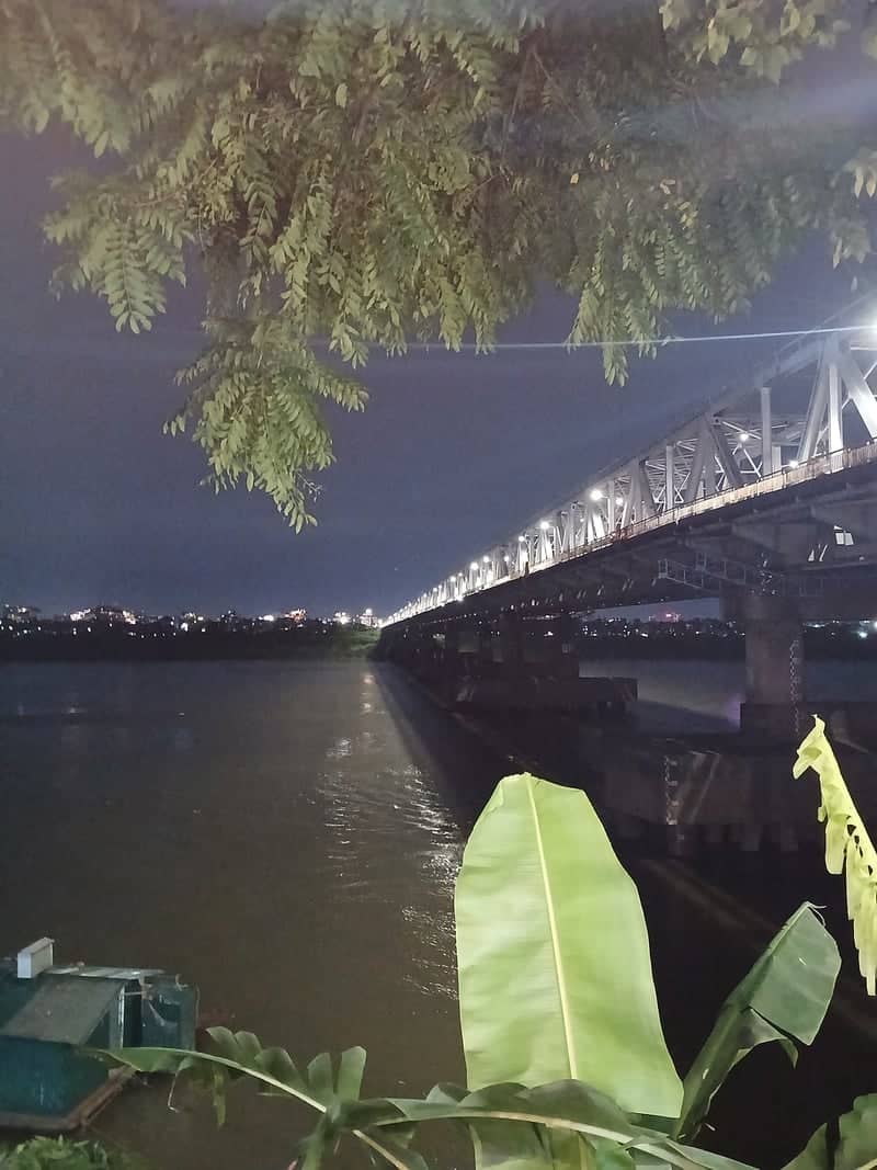 Long Bien Bridge - Image 1