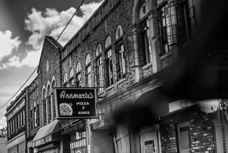 Annmarie's Pizza & Subs Building - Image 1