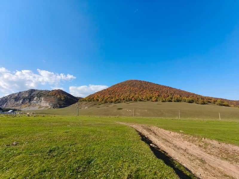Ukly Kaya Rock, Tash-Asty - Image 1