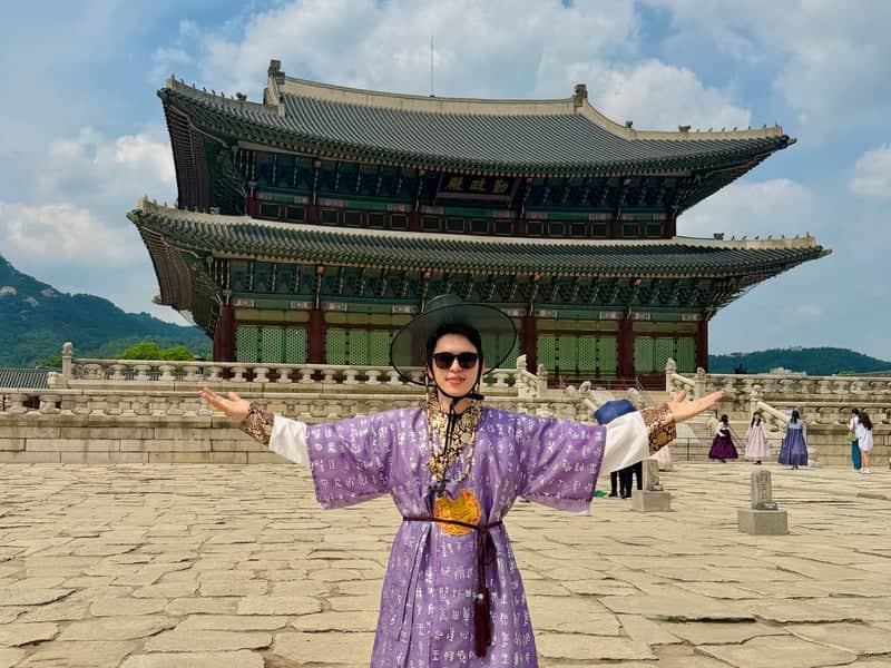 Gyeongbokgung Palace - Image 1