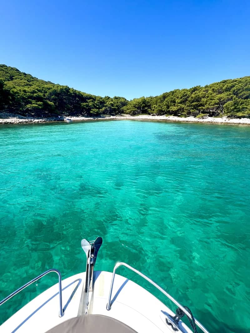 Vrgada Island Coastal Bay - Image 1