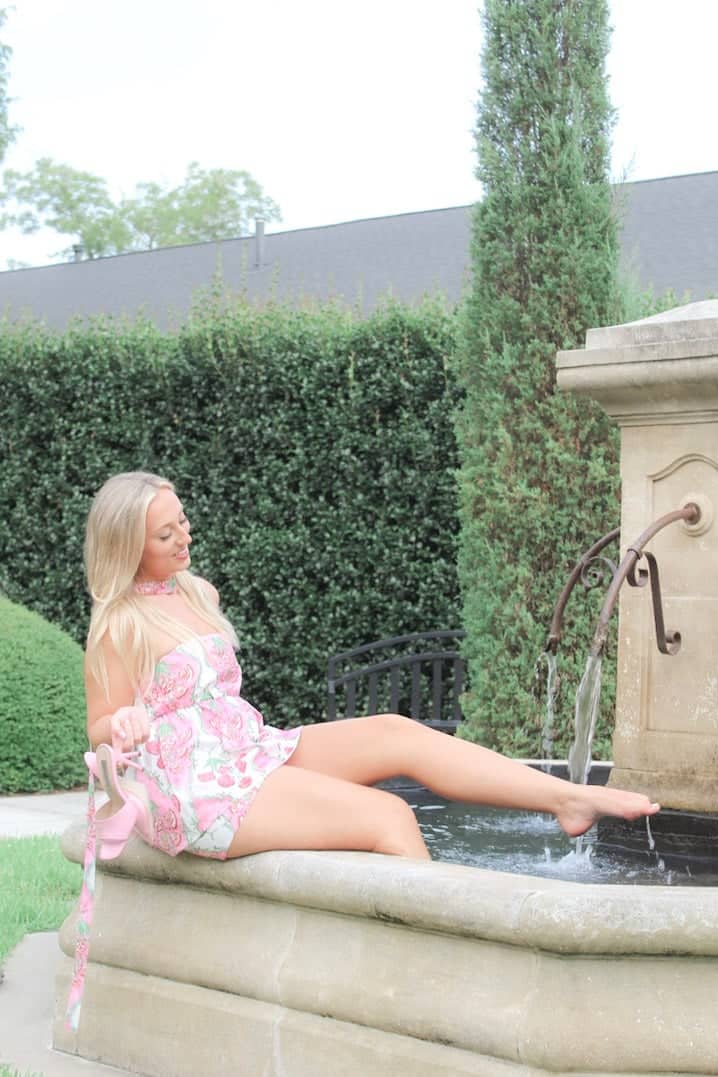 Historic Laurel Garden Fountain - Image 1